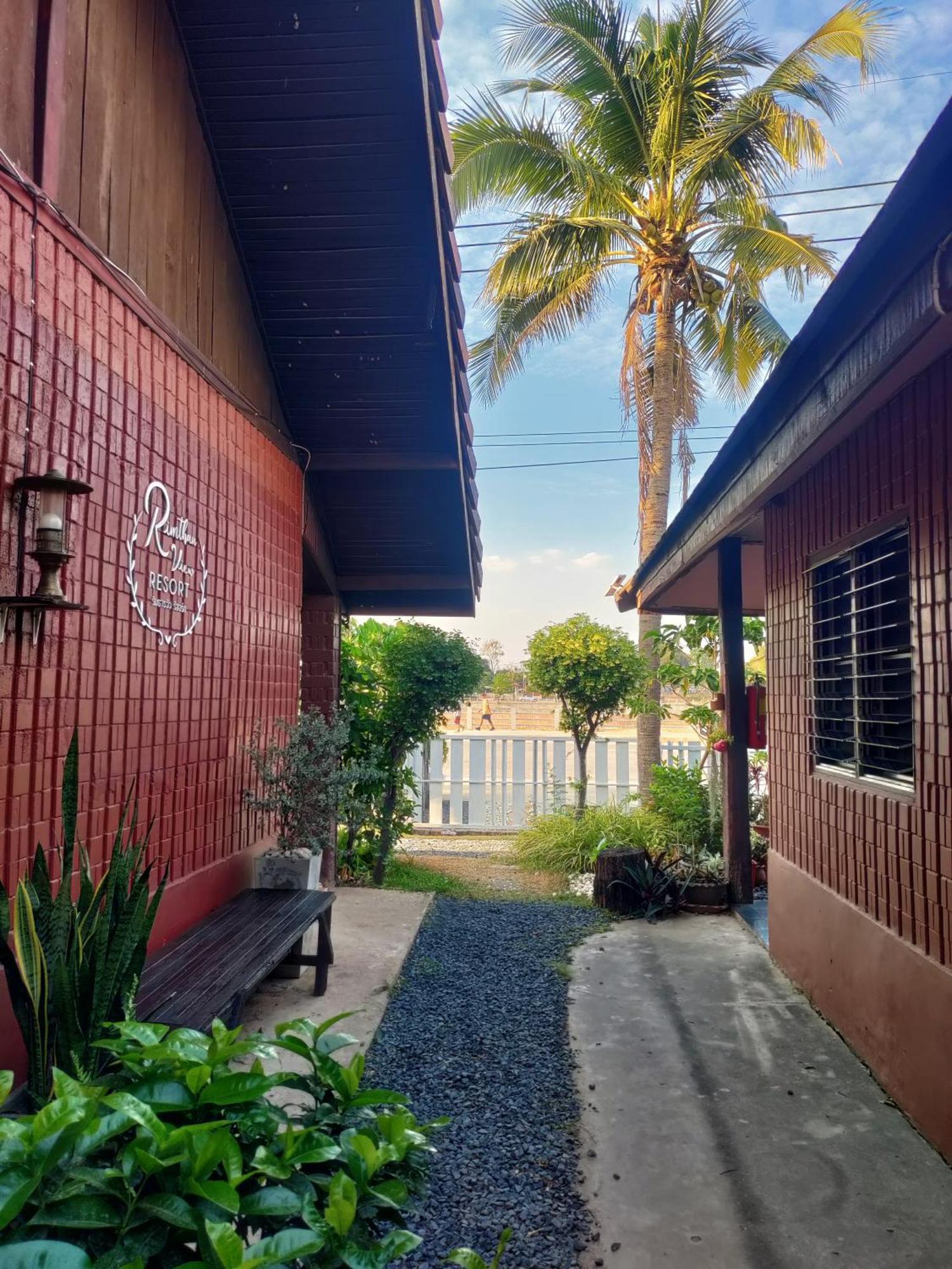 Rim Than View Resort 乌汶 外观 照片
